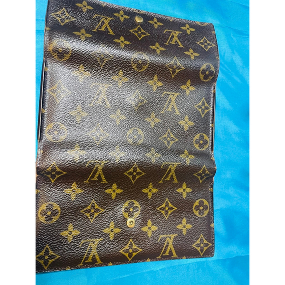 Louis Vuitton Monogram International Wallet Brown/Tan GUC - Picture 10 of 16